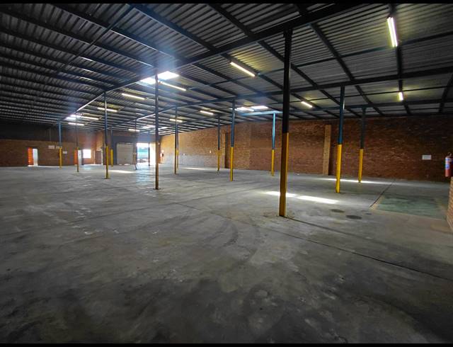959M² WAREHOUSE TO LET IN POMONA